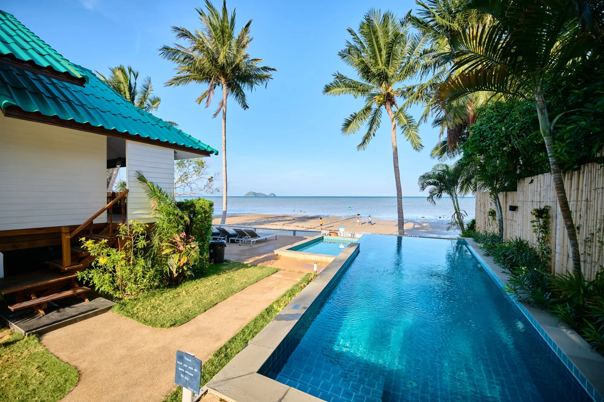 JOY Beach Villas - Koh Phangan