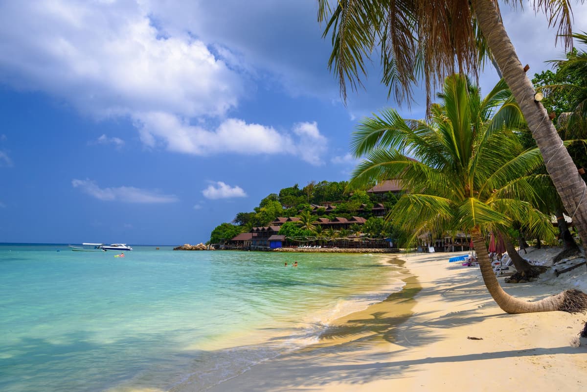 Thailand 101: Your First-Time Travel Guide for Visiting the Land of Smiles — photo 3